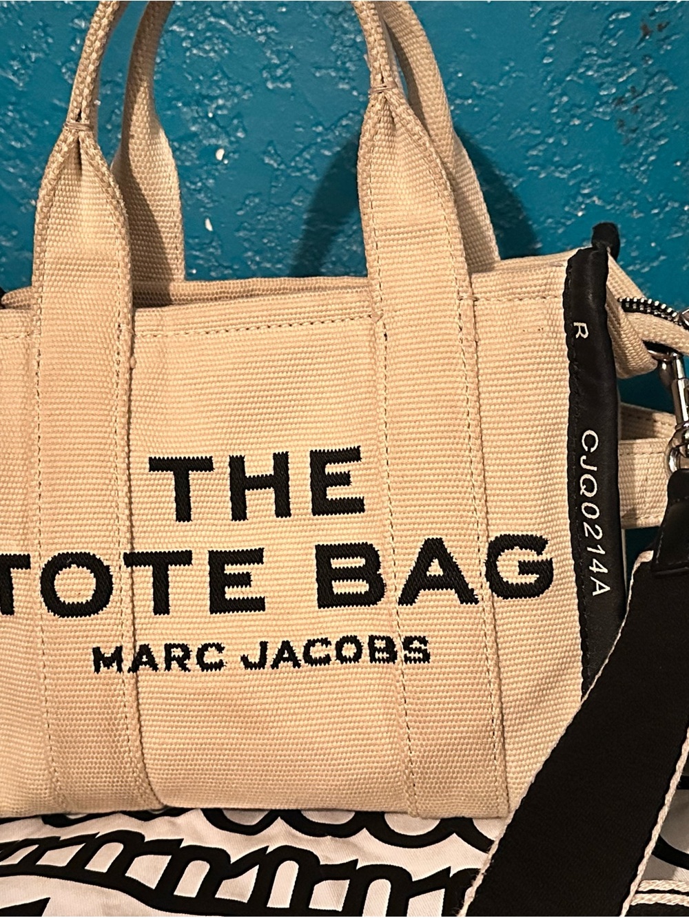 Marc Jacobs Cream Canvas 'The Tote Bag' with Black Logo